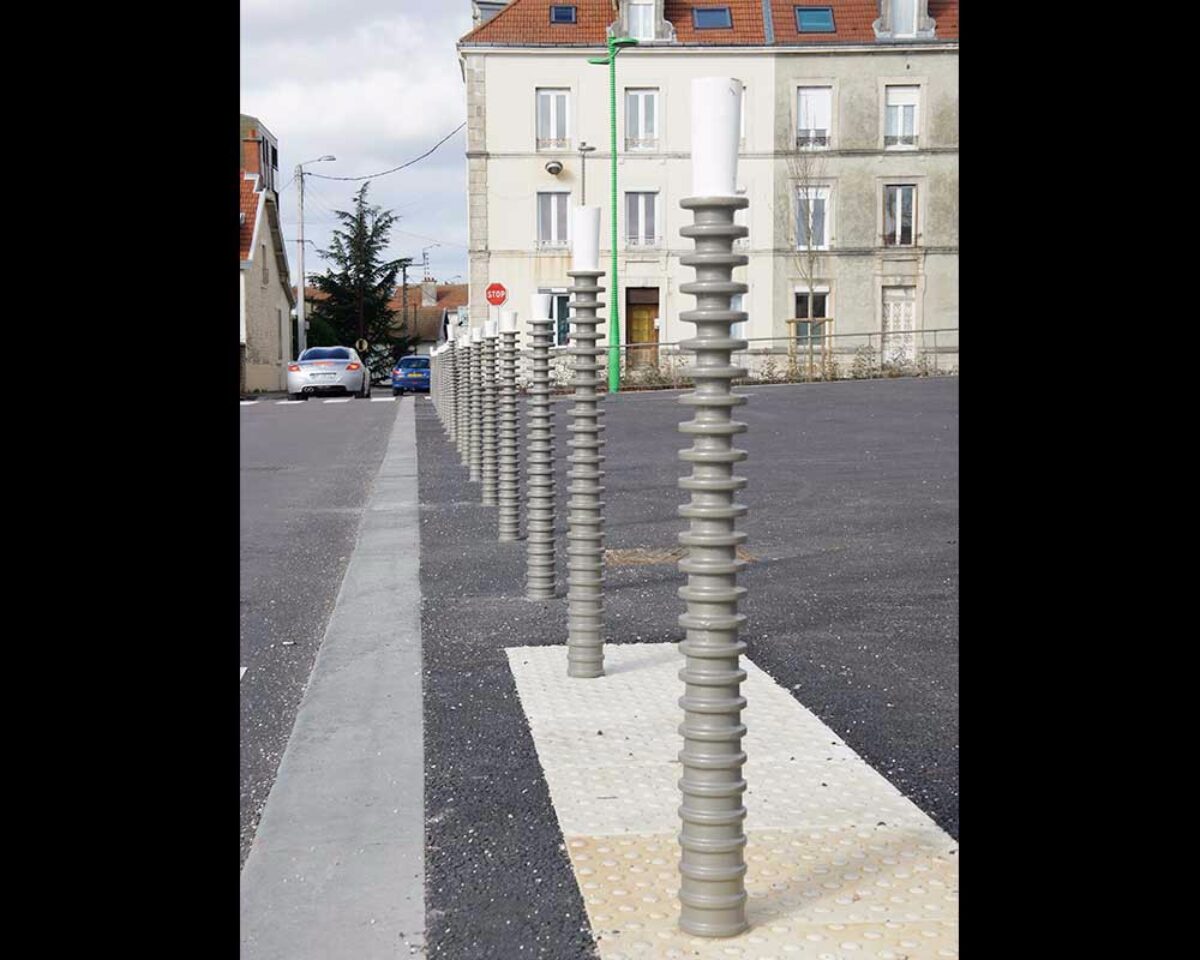 Bell  Ora Afzetpaal 01