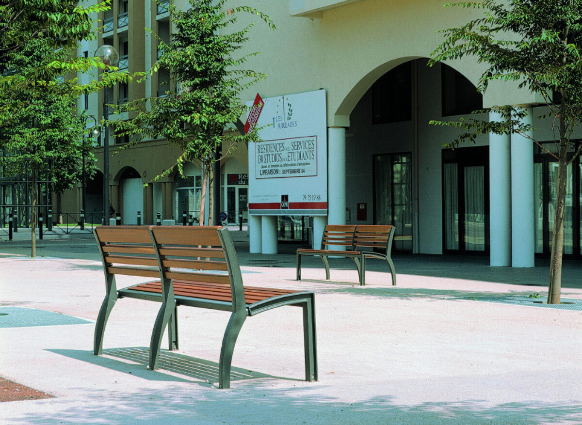 Im Banc Simple Urbino 1