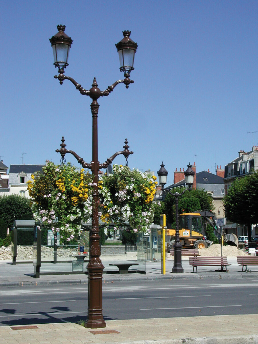 Im Candelabre Vendome  I