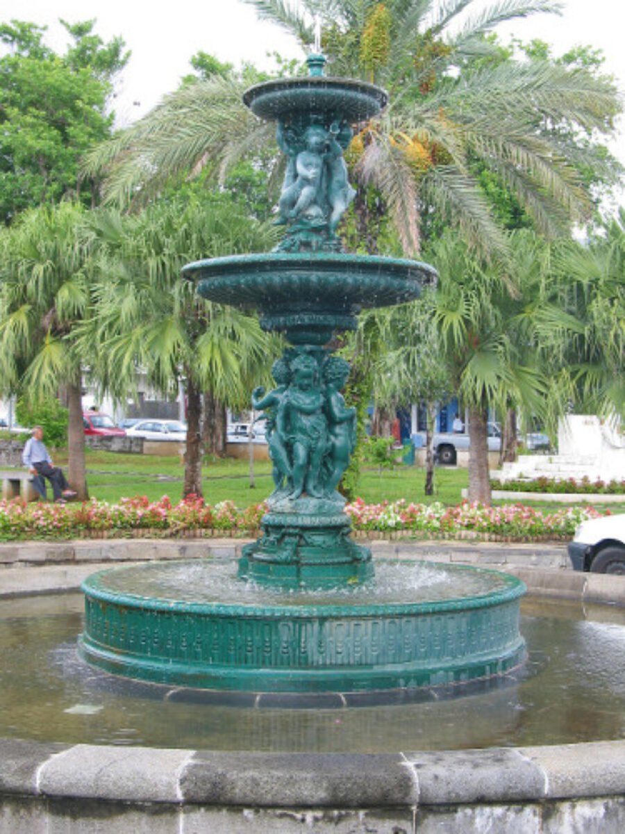 Restauration Fontaine St Benoit 2